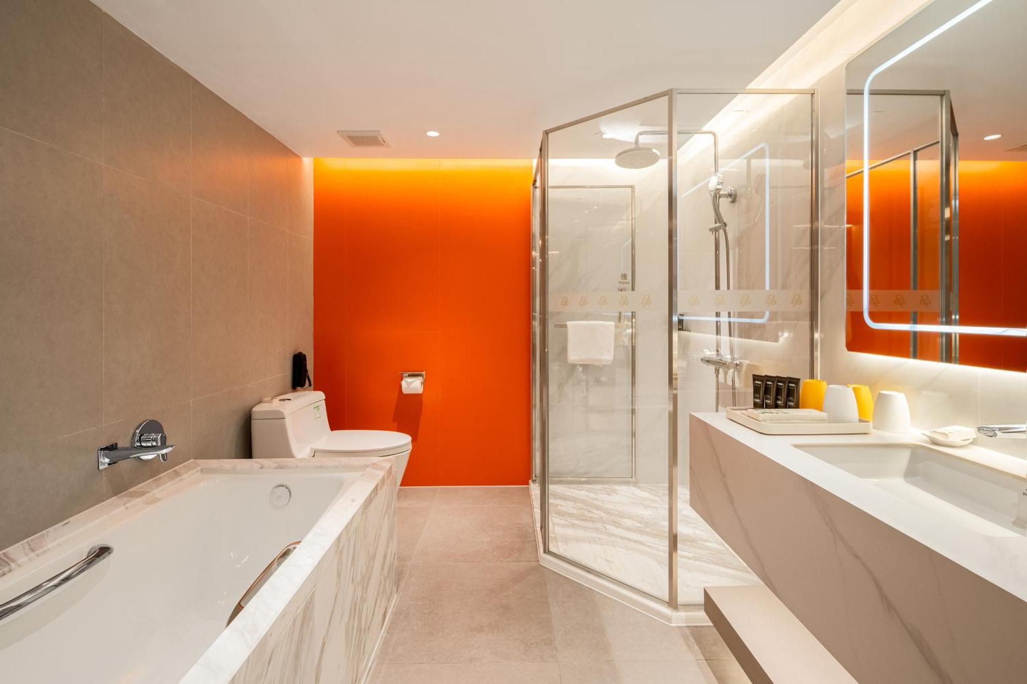 Hotel Beverly Plaza Macau Exterior photo